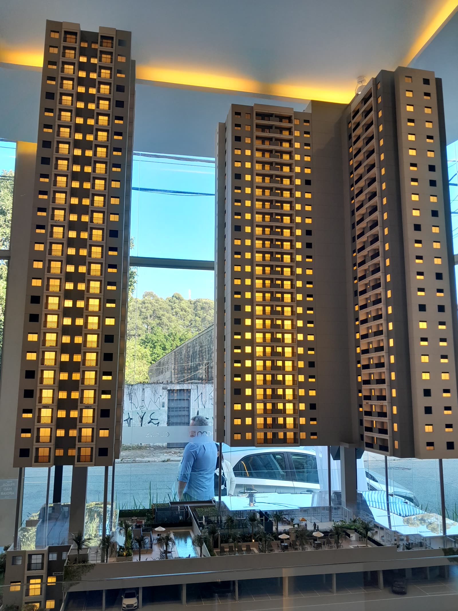Maquete Class Vila Prudente — vista das 3 torres iluminadas